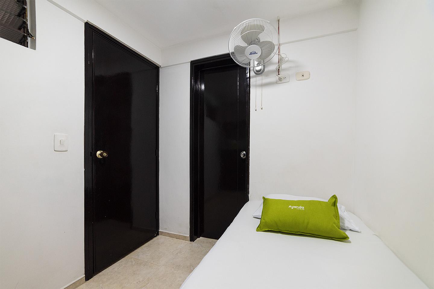 Ayenda 1122 Victoria Hotel Перейра Екстериор снимка