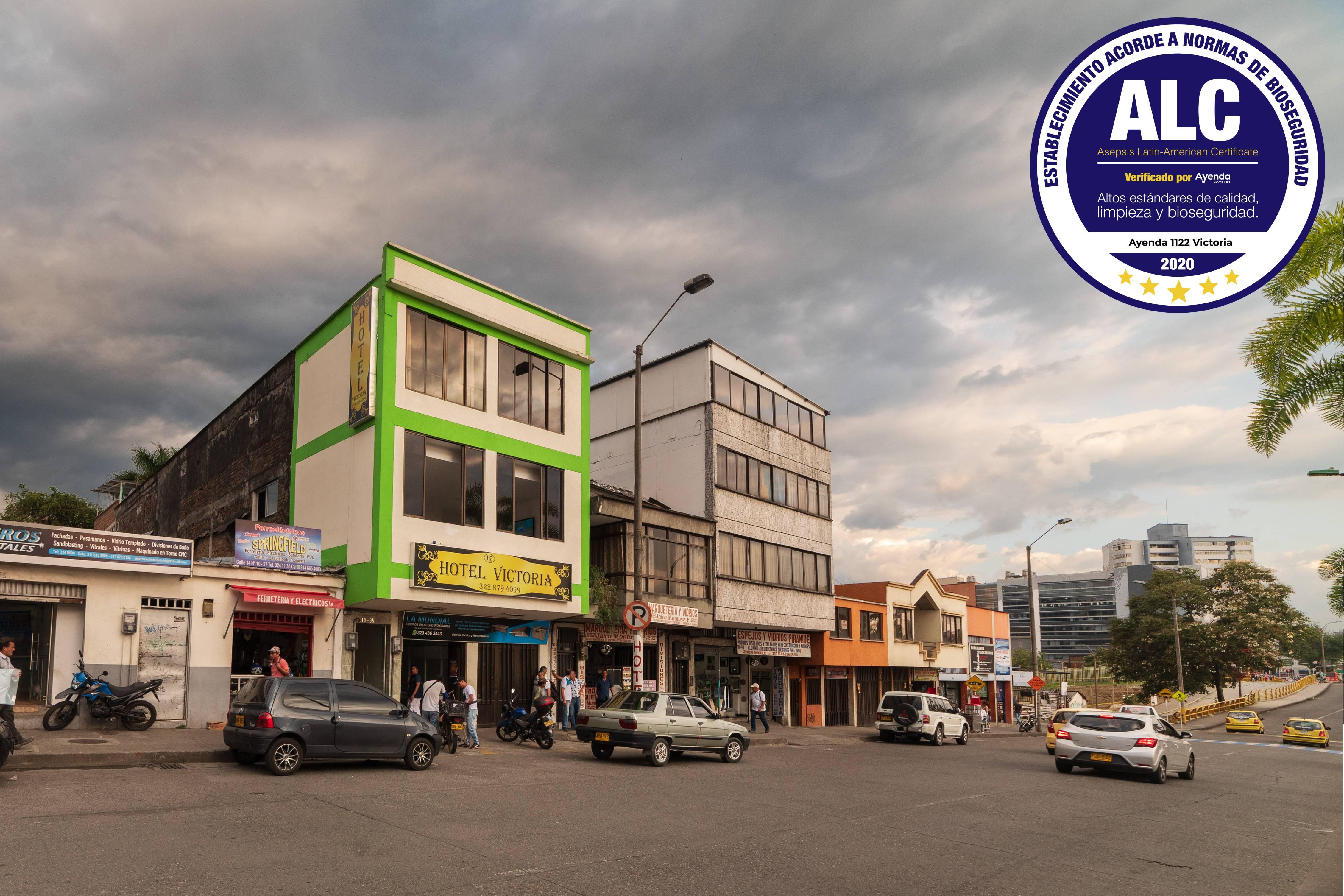 Ayenda 1122 Victoria Hotel Перейра Екстериор снимка